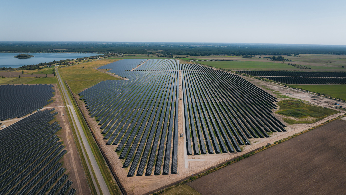 Trinasolar baut riesigen Solarpark auf Konversionfläche in Polen