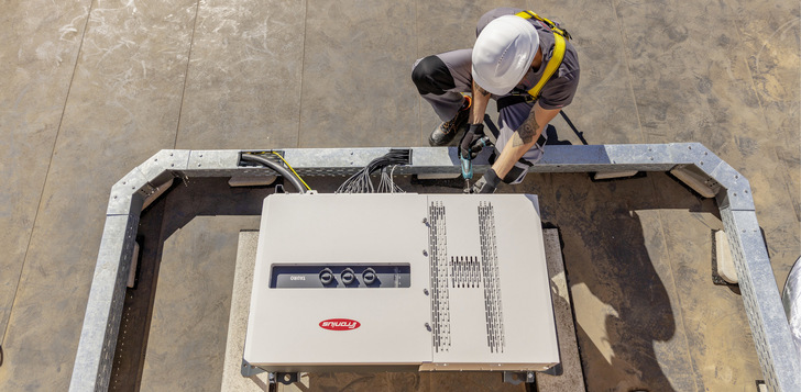 Fronius hat in diesem Jahr den neuen Wechselrichter fürs Gewerbe und für die Freifläche auf den Markt gebracht. - © Foto: Fronius International
 Fronius hat in diesem Jahr den neuen Wechselrichter fürs Gewerbe und für die Freifläche auf den Markt gebracht.
