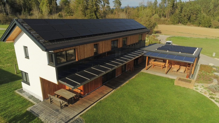 Selbst für kleine Solaranlagen gibt es keine einheitlichen Regelungen in ganz Österreich. - © Sonnenkraft
