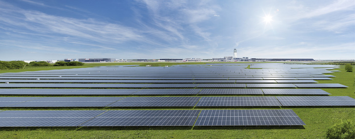 Der Bau des Solarparks am Wiener Flughafen war mit vielen Herausforderungen gespickt. Die Flughafengesellschaft hat sie alle gemeistert. - © Foto: Flughafen Wien AG Der Bau des Solarparks am Wiener Flughafen war mit vielen Herausforderungen gespickt. Die Flughafengesellschaft hat sie alle gemeistert.
