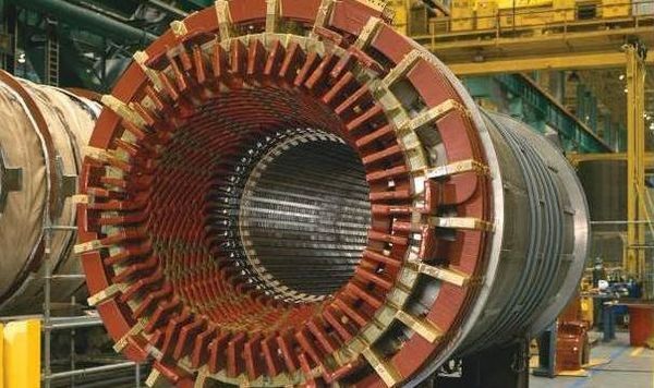 Allein die Läufer der Generatoren sind riesig. Ihre Masse macht das Netz überhaupt erst regelbar. - © Foto: Siemens
 Allein die Läufer der Generatoren sind riesig. Ihre Masse macht das Netz überhaupt erst regelbar.
