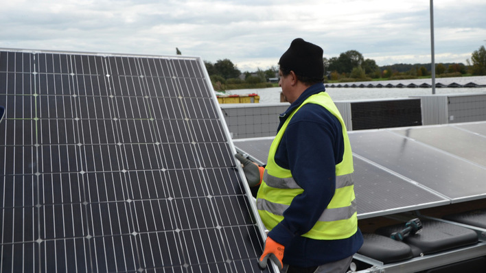 © Velka Botička Mit dem Bau von Solarparks können Kommunen ihre eigene Energiewende in die Hand nehmen.