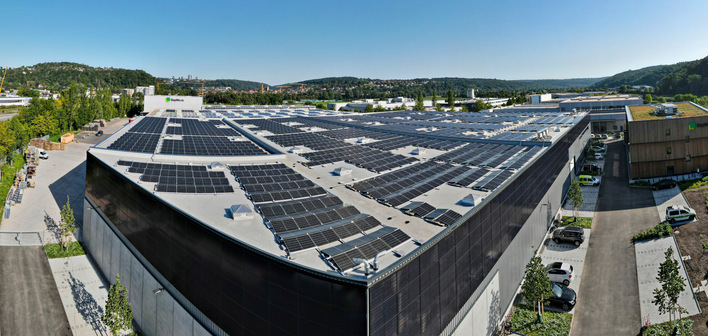 © Foto: Baywa r.e. Solar Trade Das moderne Hauptquartier von Baywa r.e. Solar Trade in Tübingen setzt Maßstäbe. Es deckt seinen Energiebedarf weitgehend selbst.