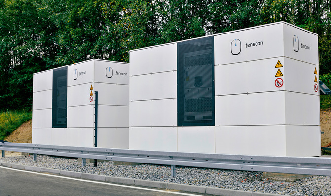 © Foto: Maier Korduletsch Wenn große Speicher mit einer Solaranlage gekoppelt werden, können sie den vorhandenen Netzanschluss mitnutzen. Dadurch können die Projekte schneller realisiert werden.