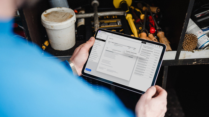 © Hero Software Hero verwaltet die Projektdaten unter anderem auf den Tablets der Installateure auf der Baustelle.