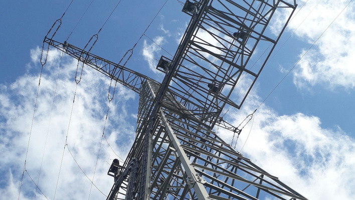 © Heiko Schwarzburger Die Netze in Deutschland werden sicherer - durch mehr erneuerbare Energien.